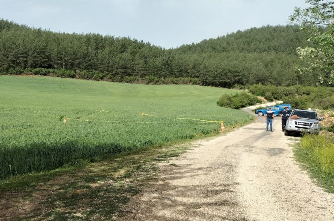 Eşini Ve Oğlunu Öldürün Cinayet Zanlısı Firari Baba, Ölü Olarak Bulundu