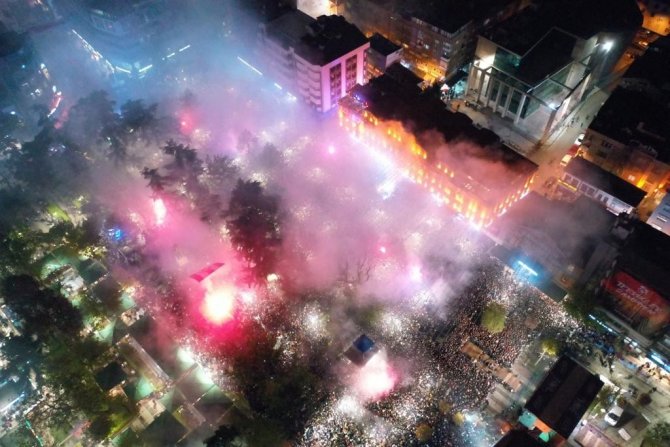 Binlerce Trabzonsporlu Taraftar Atatürk Alanı’nı Doldurdu
