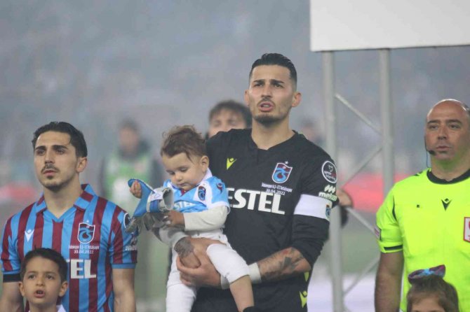 Spor Toto Süper Lig: Trabzonspor: 1 - Antalyaspor: 0 (İ̇lk Yarı)