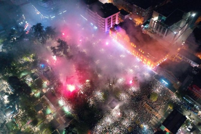 Binlerce Trabzonsporlu Taraftar Atatürk Alanı’nı Doldurdu