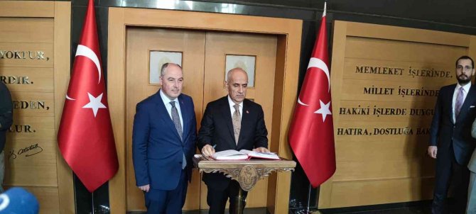 Bakan Kirişci: “Bu Aziz Millet Her Şeyin En İyisini Hak Ediyor”