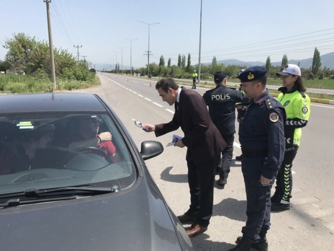 Burhaniye Kaymakamı Trafik Denetimine Katıldı