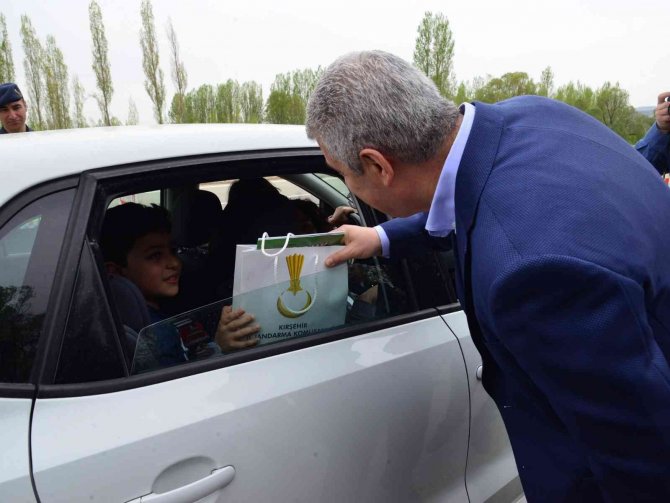 Vali Akın’dan Bayram Öncesi ’Emniyet Kemeri’ Hatırlatması