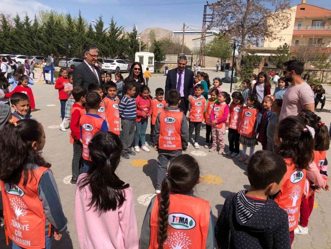 Van’da Trafik Ve İ̇lk Yardım Haftası Kutlandı