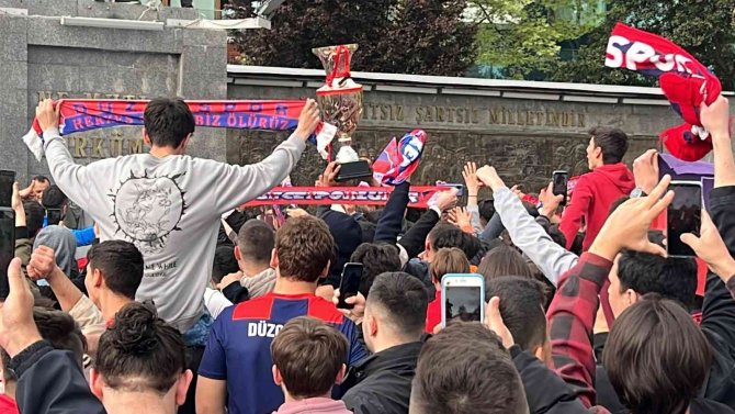 Enkazdan Çıktı, 22 Yıl Sonra Gelen Başarı