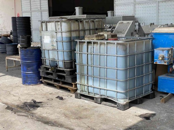 12 Bin 400 Litre Kaçak Akaryakıt Ele Geçirildi
