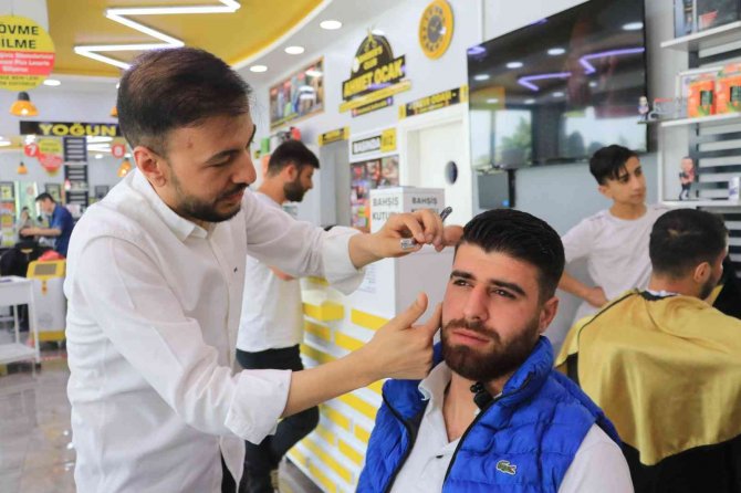 Berberlerin Bayram Namazına Kadar Sürecek Mesaisi Başladı