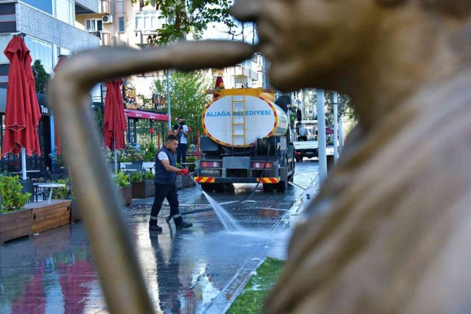 Aliağa Belediyesinden Bayram Temizliği