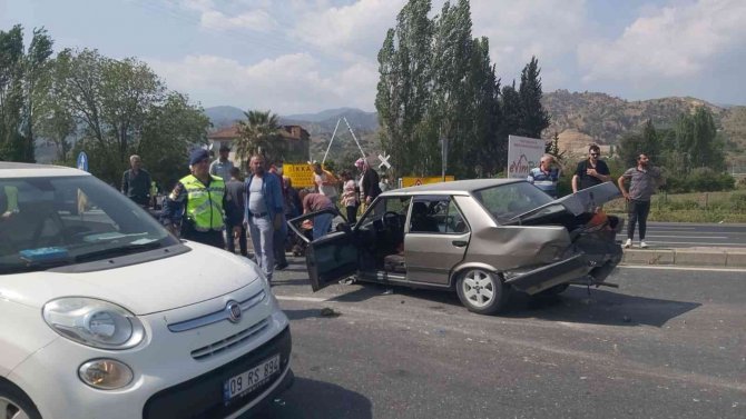 Aydın-denizli Yolunda Zincirleme Kaza; 6 Yaralı