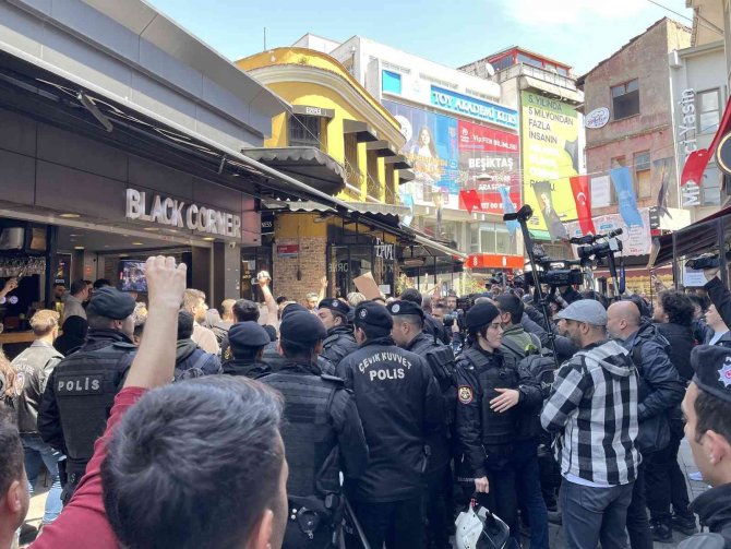 Beşiktaş’tan Taksim’e Çıkmaya Çalışan Göstericilere Müdahale