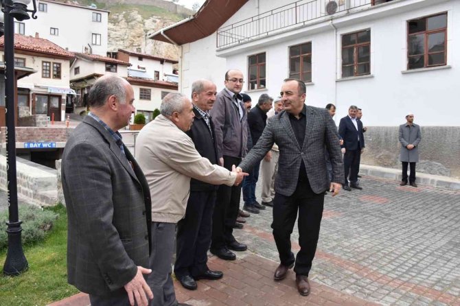 İ̇skilip’te Esnaflar Geleneksel Arefe Duasında Buluştu