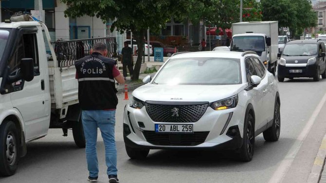 Bir Anlık Dalgınlığı Az Daha Canına Mal Oluyordu