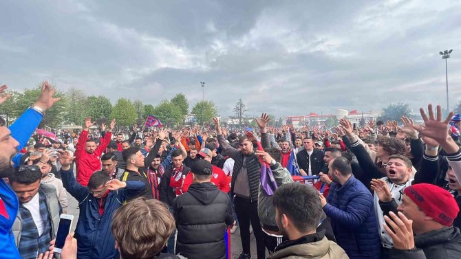 Enkazdan Çıktı, 22 Yıl Sonra Gelen Başarı