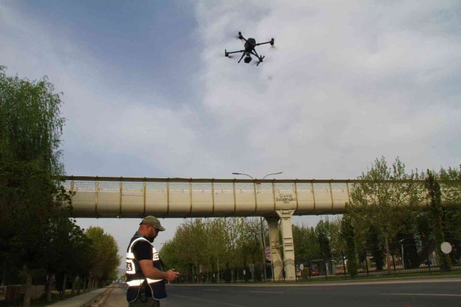 Elazığ’da Bayram Öncesi Drone Destekli Trafik Denetimi