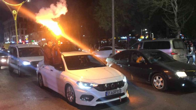 Erzincanlılar Trabzonspor’un Şampiyonluğunu Coşkuyla Kutladı