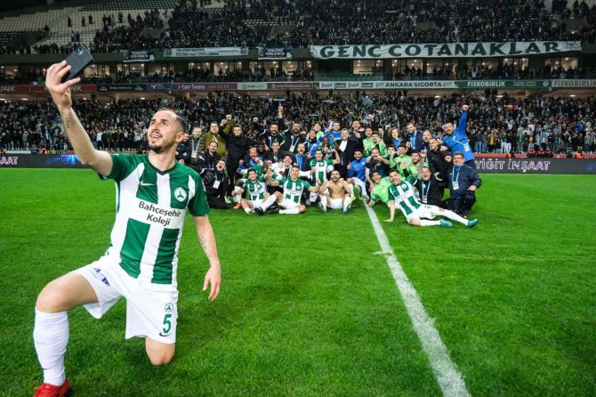 Tahsin Çoban; “Taraftarlarımıza Çifte Bayram Yaşattığımız İçin Mutluyuz”