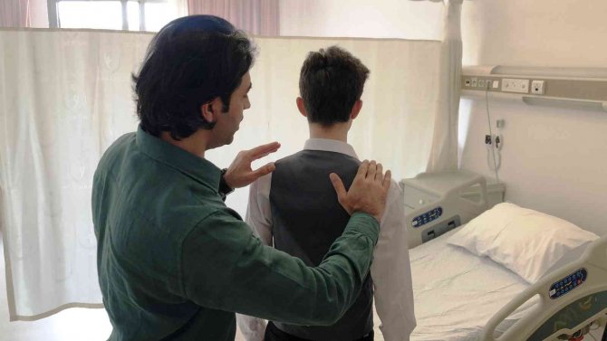 Kazada Aldığı Yaralar Sayesinde Fark Etti: Bakın Vücudu Ne Haldeydi