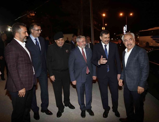 İ̇çişleri Bakan Yardımcısı Mehmet Ersoy, “Bu Bayramımızı Kazalarının En Az Olduğu, Can Kaybının En Az Olduğu Bir Bayram Olarak Geçirmeyi Ümit Ediyoruz, Arzu Ediyoruz. Bunun İçin Çalışıyoruz”