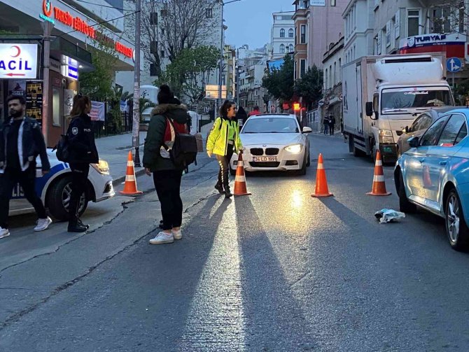 İ̇stanbul’da 1 Mayıs İçin Yollar Trafiğe Kapatıldı