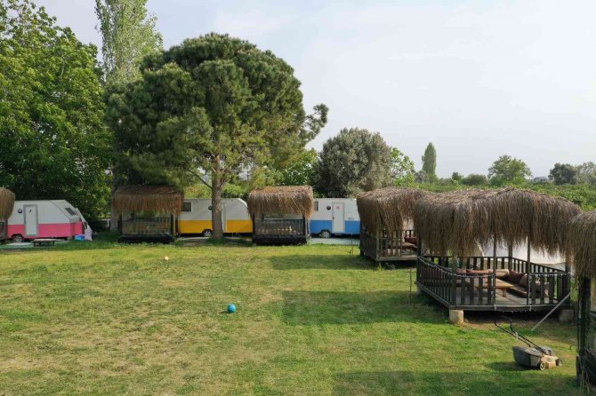 İ̇zmir’deki Kamp Alanlarında Bayram Yoğunluğu