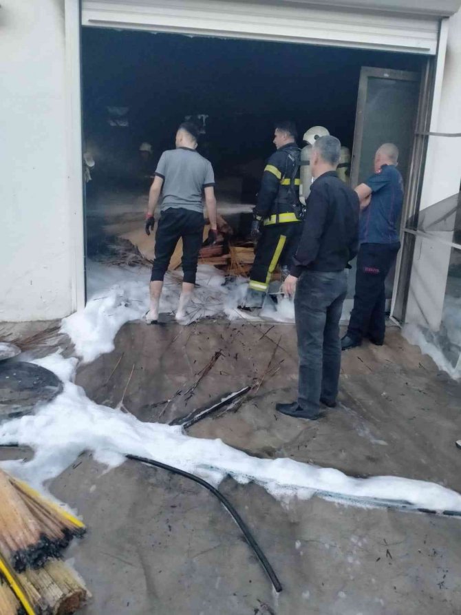 Bir Ay Önce Evi, Şimdi De İmalathanesi Yandı