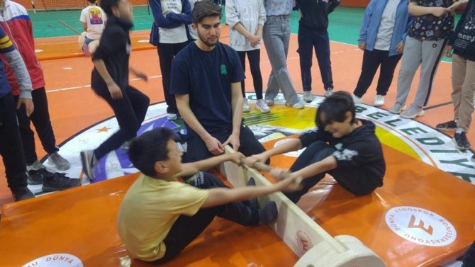 Köyceğiz’de Öğrenciler Geleneksel Spor Oyunları İle Tanıştı
