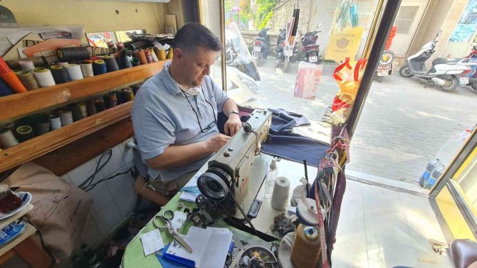 Kuşadası’nda Bayram Arifesinde Yoğunluk Yaşanıyor