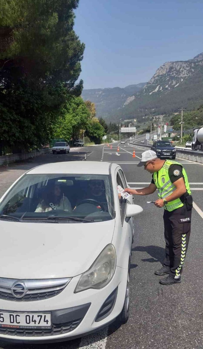 Muğla’da Tatilciler Hem Uyarıldı, Hem Broşür Dağıtıldı