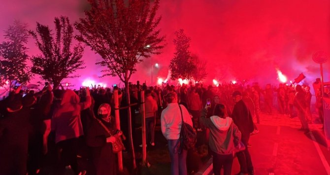 Şampiyonluk, Düzce’de Binlerce Taraftarı Sokağa Döktü