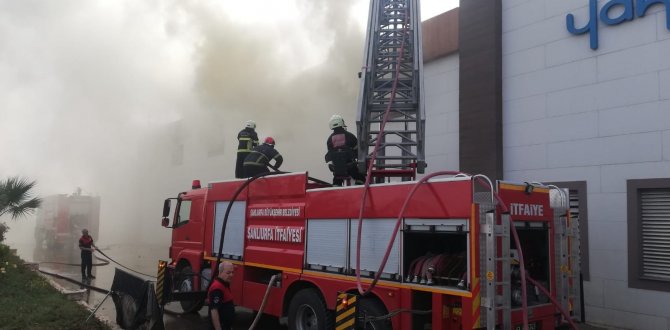 Şanlıurfa’da İplik Fabrikasında Korkutan Yangın