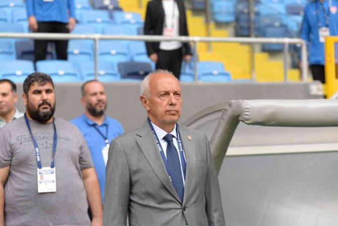 Spor Toto 1. Lig: Adanaspor Aş: 1 - Boluspor: 1 (İ̇lk Yarı)