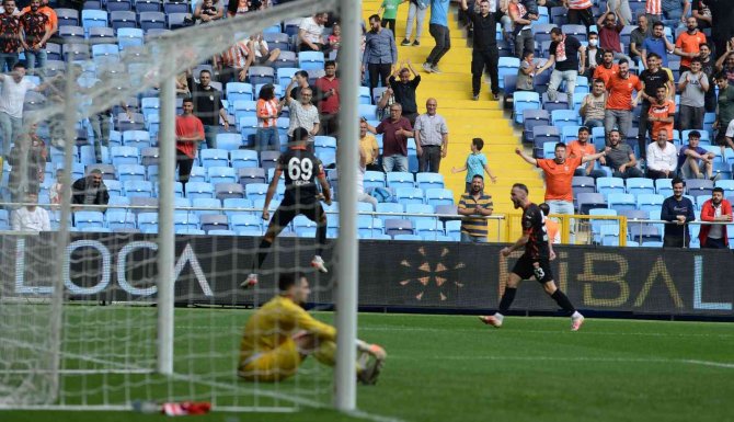 Spor Toto 1. Lig: Adanaspor Aş: 1 - Boluspor: 1 (İ̇lk Yarı)