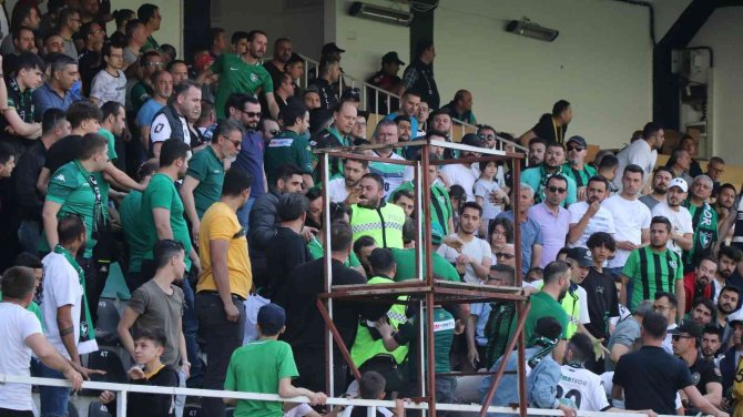 Taraftarlardan Hakeme Büyük Tepki