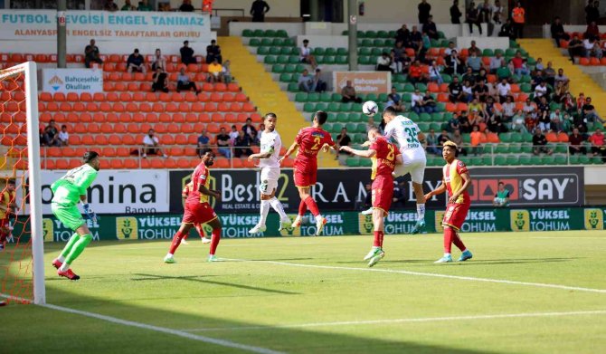 Spor Toto Süper Lig: A. Alanyaspor: 0 - Ö.k. Yeni Malatyaspor: 1 (İ̇lk Yarı)