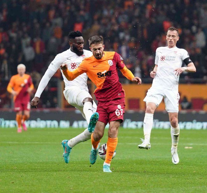 Spor Toto Süper Lig: Galatasaray: 2 - Dg Sivasspor: 3 (Maç Sonucu)