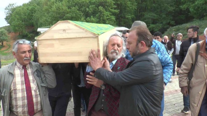 Yeşilçam’ın Emektar Oyuncusu Son Yolculuğuna Uğurladı