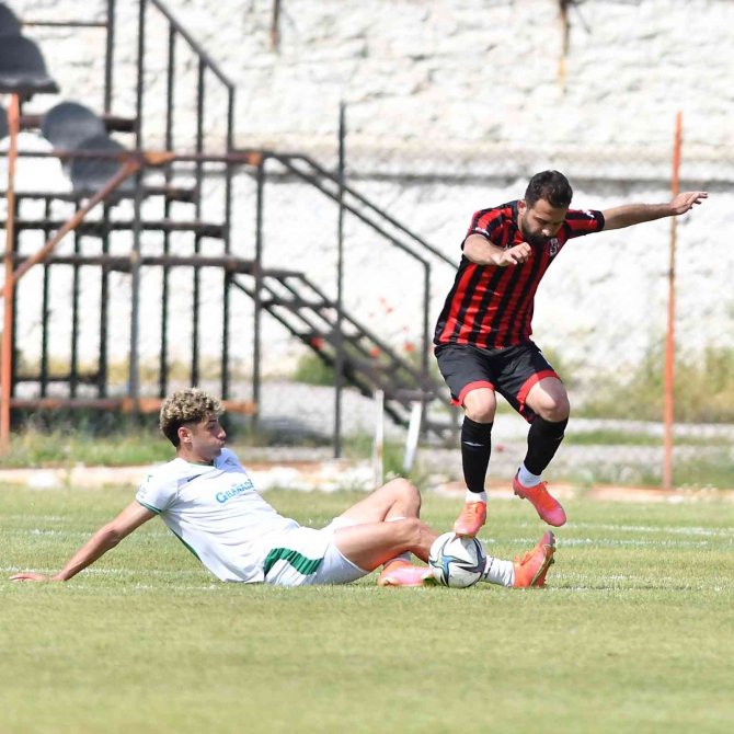 Tff 2. Lig: Turgutluspor: 1 Serik Belediyespor: 2