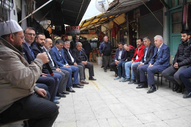 Esnaflar Asırlık ’Arefe Duası’nda Buluştu