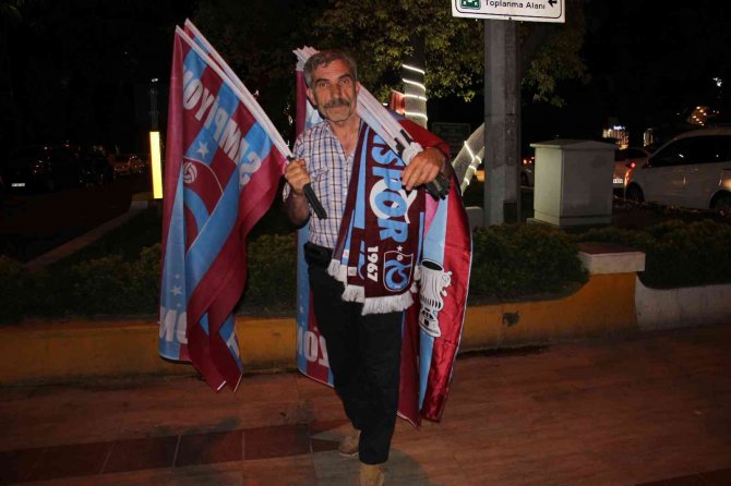Trabzonspor’un Şampiyonluğu Aydın’da Doyasıya Kutlandı