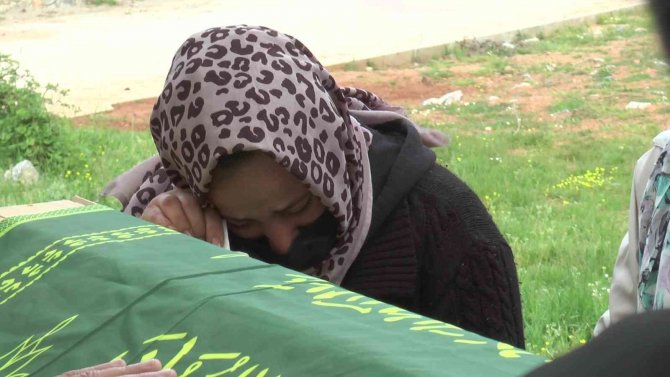 Yeşilçam’ın Emektar Oyuncusu Son Yolculuğuna Uğurladı