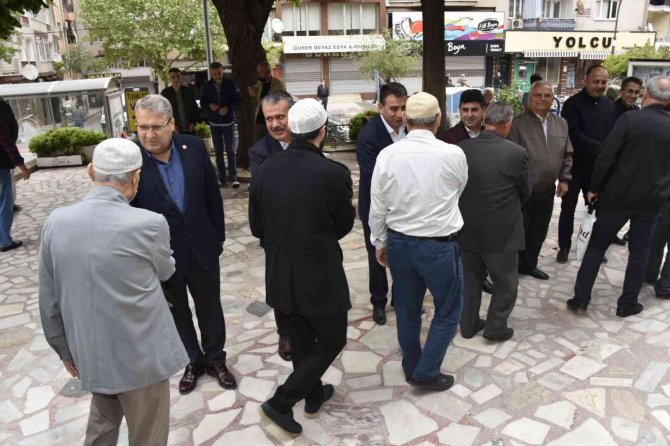 Başkan Çerçi Vatandaşlarla Bayramlaştı