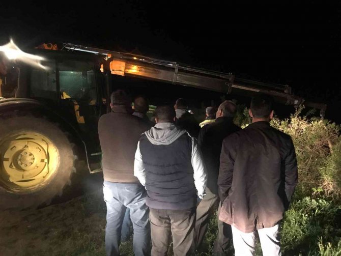 Bayram Ziyareti Acı Sonla Bitti: Otomobil Nehre Uçtu, Karı Koca Öldü, Anne Yaralandı