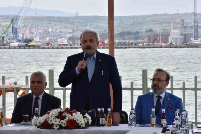 Tbmm Başkanı Şentop: "Akdeniz’in Bir Bebek Ve Çocuk Göçmen Mezarlığına Döndüğünü Üzülerek Uzun Yıllardır Müşahede Ediyoruz"