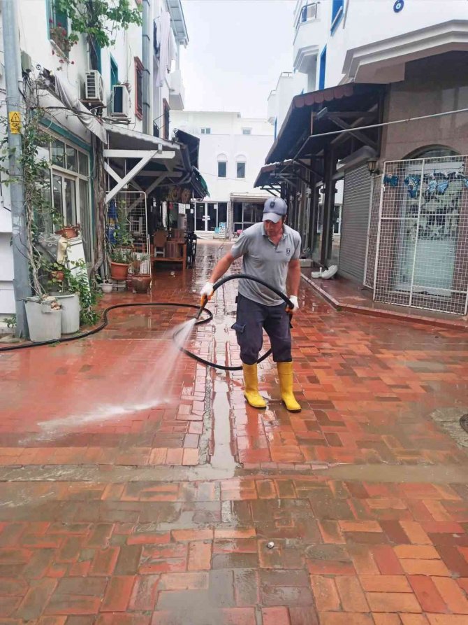 Bodrum’da Hummalı Bayram Temizliği