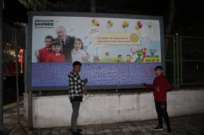 Bu Bayramda Miniklerin Şekerleri Başkan Amcalarından