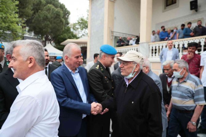 Denizli’de Bayramlaşma Geleneği Değişmedi