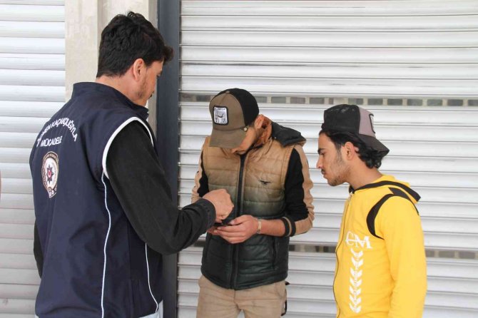 Elazığ’da Bayramın İlk Gününde Asayiş Uygulaması Gerçekleştirildi