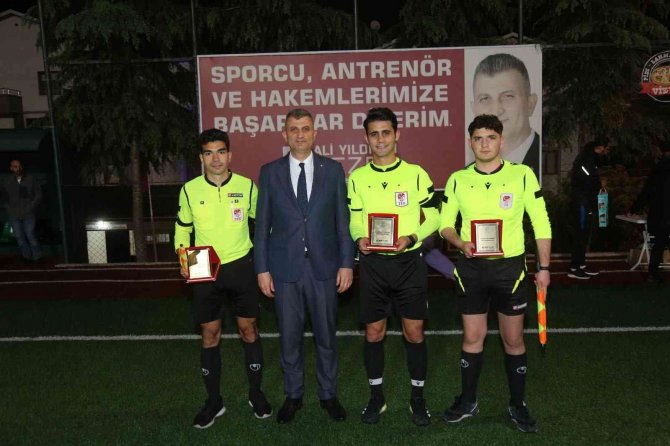Gölcük Belediyesi 21. Geleneksel Futbol Şöleni’nde Şampiyon Belli Oldu