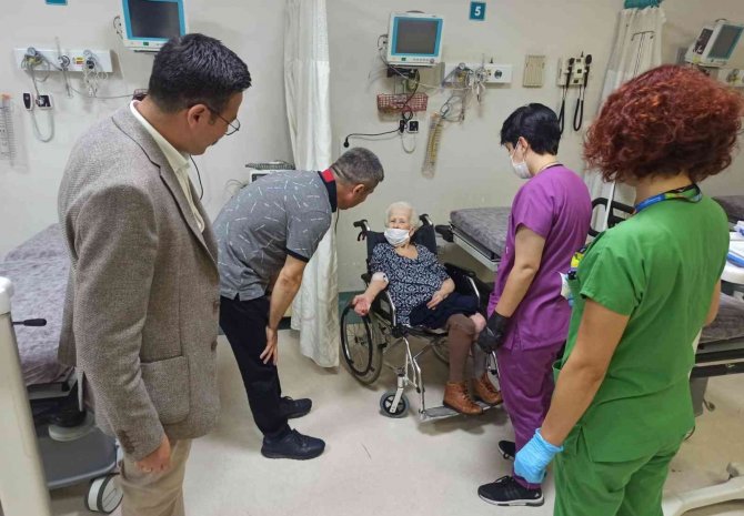 Kepez Devlet Hastanesi, Hastalarını Bayramda Da Yalnız Bırakmadı