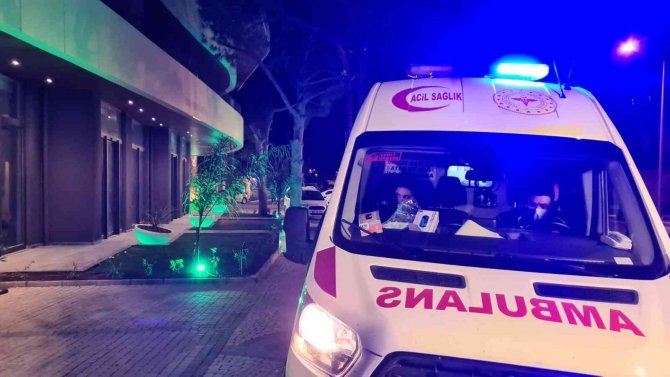 Kuşadası’ndaki Lüks Otelde Ölü Olarak Bulundu